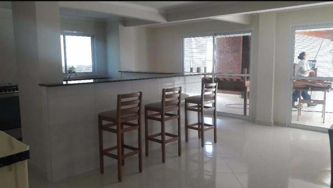 Beachfront Standard Apartment in Central Location Mongagua Exterior photo
